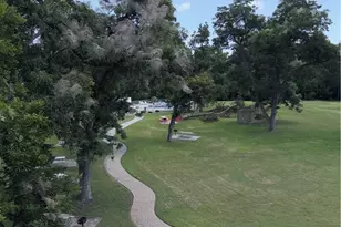 730 E Mather St, New Braunfels, TX 78130 - Photo 6