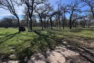 820 County Rd 429, Stockdale, TX 78160 - Photo 10