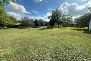 129 S Pecan St, Flatonia, TX 78941 - Photo 1