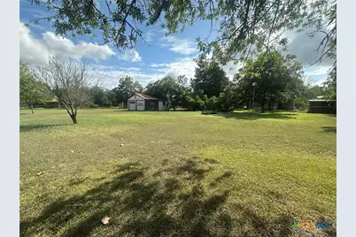 129 S Pecan Street, Flatonia, TX 78941 - Photo 6