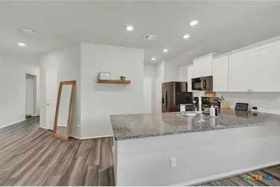 1814 Strawberry Field, New Braunfels, TX 78130 - Photo 6