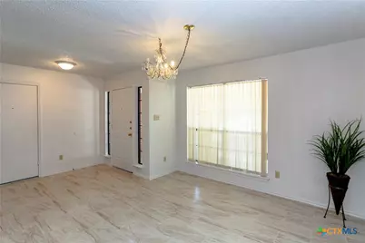 707 Bond Street, Copperas Cove, TX 76522 - Photo 6