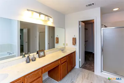 707 Bond Street, Copperas Cove, TX 76522 - Photo 40