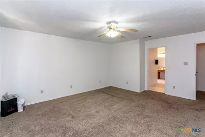 707 Bond Street, Copperas Cove, TX 76522 - Photo 34