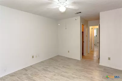 707 Bond Street, Copperas Cove, TX 76522 - Photo 18