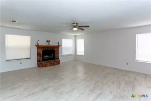 707 Bond St, Copperas Cove, TX 76522 - Photo 8