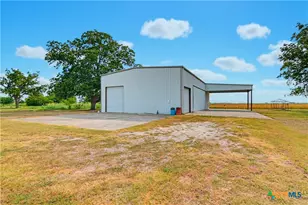 1025 Link Rd, Seguin, TX 78155 - Photo 2