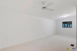 1025 Link Rd, Seguin, TX 78155 - Photo 16