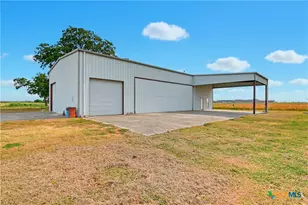 1025 Link Rd, Seguin, TX 78155 - Photo 1