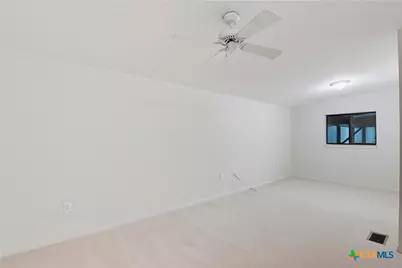 1025 Link Road, Seguin, TX 78155 - Photo 16
