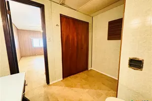 817 N Goodrich St, Seguin, TX 78155 - Photo 10