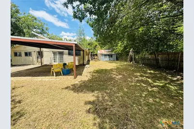 817 N Goodrich Street, Seguin, TX 78155 - Photo 16