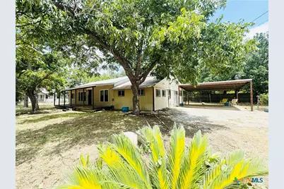817 N Goodrich Street, Seguin, TX 78155 - Photo 4