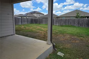 759 Monarch Dr, Seguin, TX 78155 - Photo 14