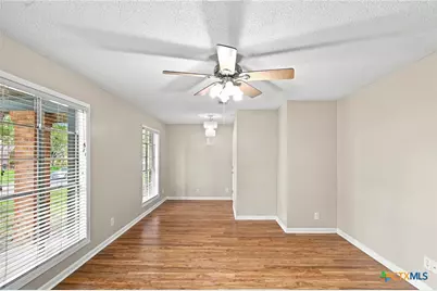216 Guinevere Street, Victoria, TX 77904 - Photo 6