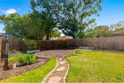 216 Guinevere Street, Victoria, TX 77904 - Photo 30