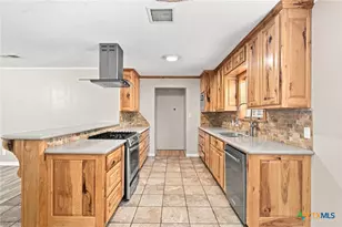 216 Guinevere St, Victoria, TX 77904 - Photo 16