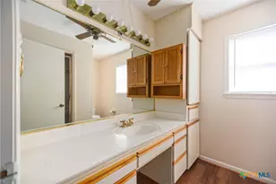 1106 Brookhollow Dr, Port Lavaca, TX 77979 - Photo 18