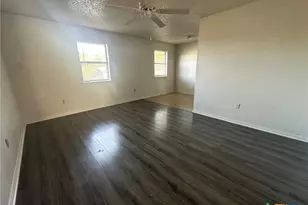 811 N 5th St, Copperas Cove, TX 76522 - Photo 2