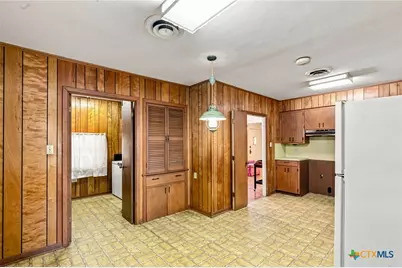 205 E Brazos Street, Victoria, TX 77901 - Photo 10