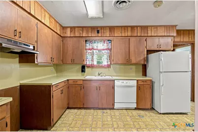 205 E Brazos Street, Victoria, TX 77901 - Photo 2