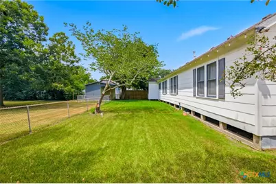 205 E Brazos Street, Victoria, TX 77901 - Photo 28