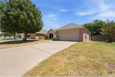 1123 Neuberry Cliffe, Temple, TX 76502 - Photo 2