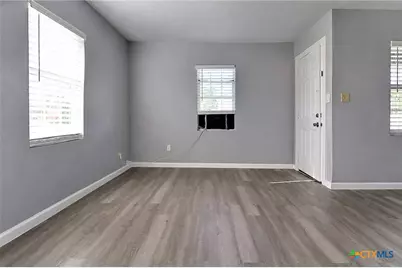 122 W Avenue A, Killeen, TX 76541 - Photo 8