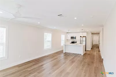 404 Bridge Street, Cuero, TX 77954 - Photo 10