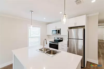 404 Bridge Street, Cuero, TX 77954 - Photo 12