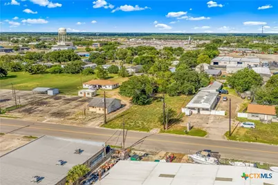 4907 Country Club Dr Drive, Victoria, TX 77904 - Photo 2
