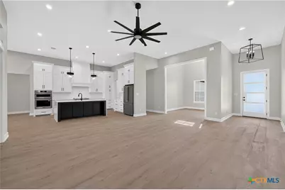 101 Lakeview Court, Belton, TX 76513 - Photo 6