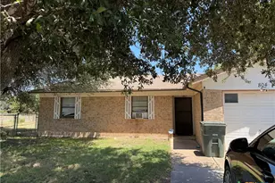 804 Kelly Cir, Copperas Cove, TX 76522 - Photo 2