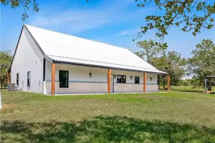 37 Chaparral Rd, Victoria, TX 77905 - Photo 32