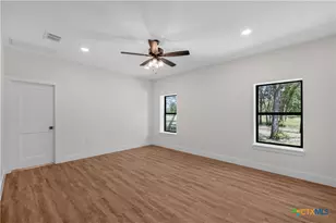 37 Chaparral Rd, Victoria, TX 77905 - Photo 16