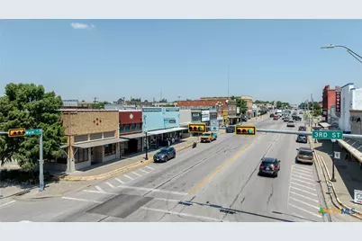 1101 W 3rd Street, Taylor, TX 76574 - Photo 12