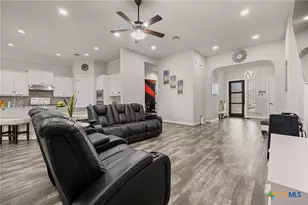 3517 Tree Swallow Wy, Pflugerville, TX 78660 - Photo 4