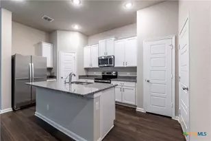 1120 Eagle Xing, Seguin, TX 78155 - Photo 8