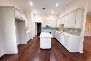 11117 Weatherford Dr, Belton, TX 76513 - Photo 4