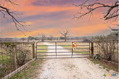 5912 Fm 1104, Kingsbury, TX 78638 - Photo 2