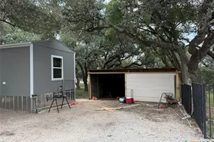 307 Quail Run St, Canyon Lake, TX 78133 - Photo 6