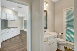 107 Tournament Dr, Victoria, TX 77904 - Photo 30