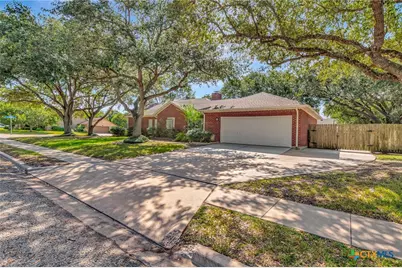 107 Tournament Drive, Victoria, TX 77904 - Photo 4