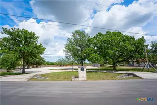 102 Pecan Dr, Mountain City, TX 78610 - Photo 1