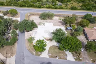 102 Pecan Dr, Mountain City, TX 78610 - Photo 20