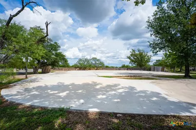 102 Pecan Drive, Mountain City, TX 78610 - Photo 6