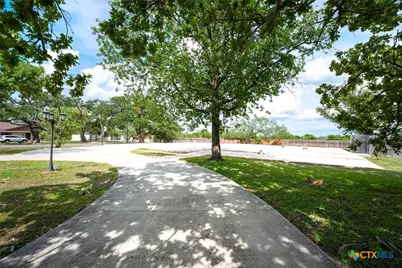 102 Pecan Drive, Mountain City, TX 78610 - Photo 8