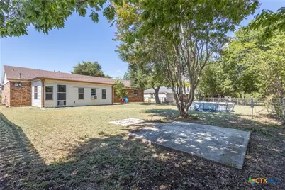 1504 W 6th Street, McGregor, TX 76657 - Photo 38