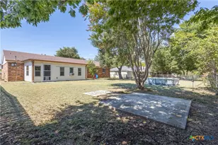 1504 W 6th St, McGregor, TX 76657 - Photo 38