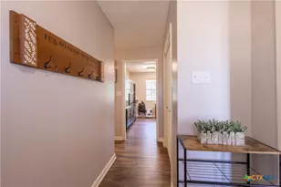 1504 W 6th St, McGregor, TX 76657 - Photo 4